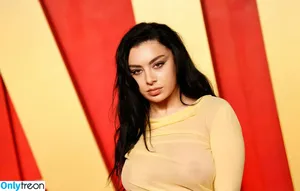 Charli XCX / charli_xcx / charlignarly nude photo #2028
