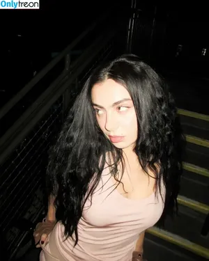 Charli XCX / charli_xcx / charlignarly nude photo #2071