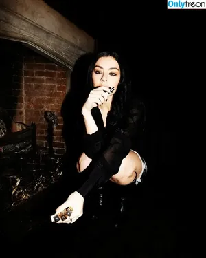 Charli XCX / charli_xcx / charlignarly nude photo #2091