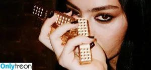 Charli XCX / charli_xcx / charlignarly nude photo #2094