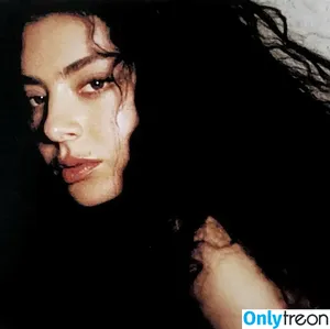Charli XCX / charli_xcx / charlignarly nude photo #2121