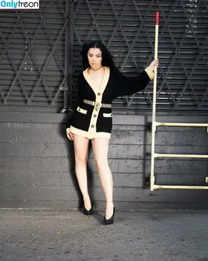 Charli XCX / charli_xcx / charlignarly nude photo #2138