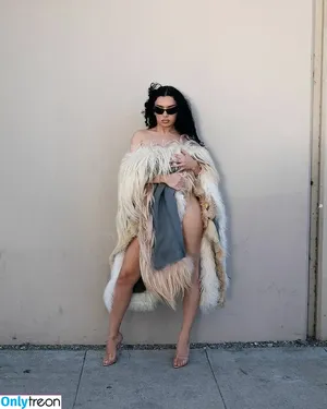 Charli XCX / charli_xcx / charlignarly nude photo #2144