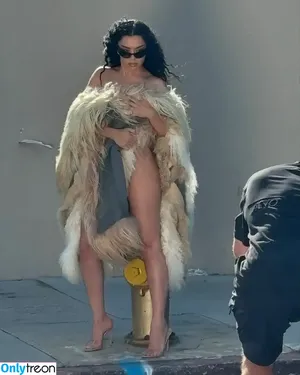 Charli XCX / charli_xcx / charlignarly nude photo #2145