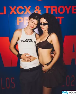 Charli XCX / charli_xcx / charlignarly nude photo #2174