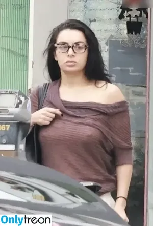 Charli XCX / charli_xcx / charlignarly nude photo #2194