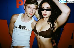 Charli XCX / charli_xcx / charlignarly nude photo #2212