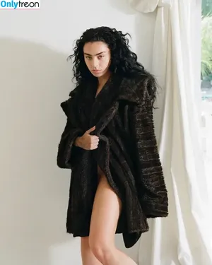 Charli XCX / charli_xcx / charlignarly nude photo #2261