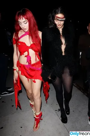 Charli XCX / charli_xcx / charlignarly nude photo #2312