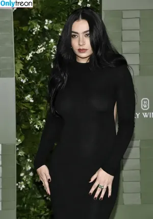Charli XCX / charli_xcx / charlignarly nude photo #2323