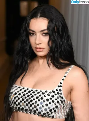 Charli XCX / charli_xcx / charlignarly nude photo #2337