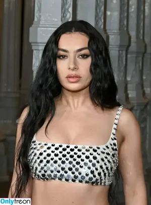 Charli XCX / charli_xcx / charlignarly nude photo #2342