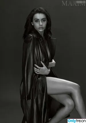 Charli XCX / charli_xcx / charlignarly nude photo #2369