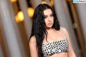 Charli XCX / charli_xcx / charlignarly nude photo #2379