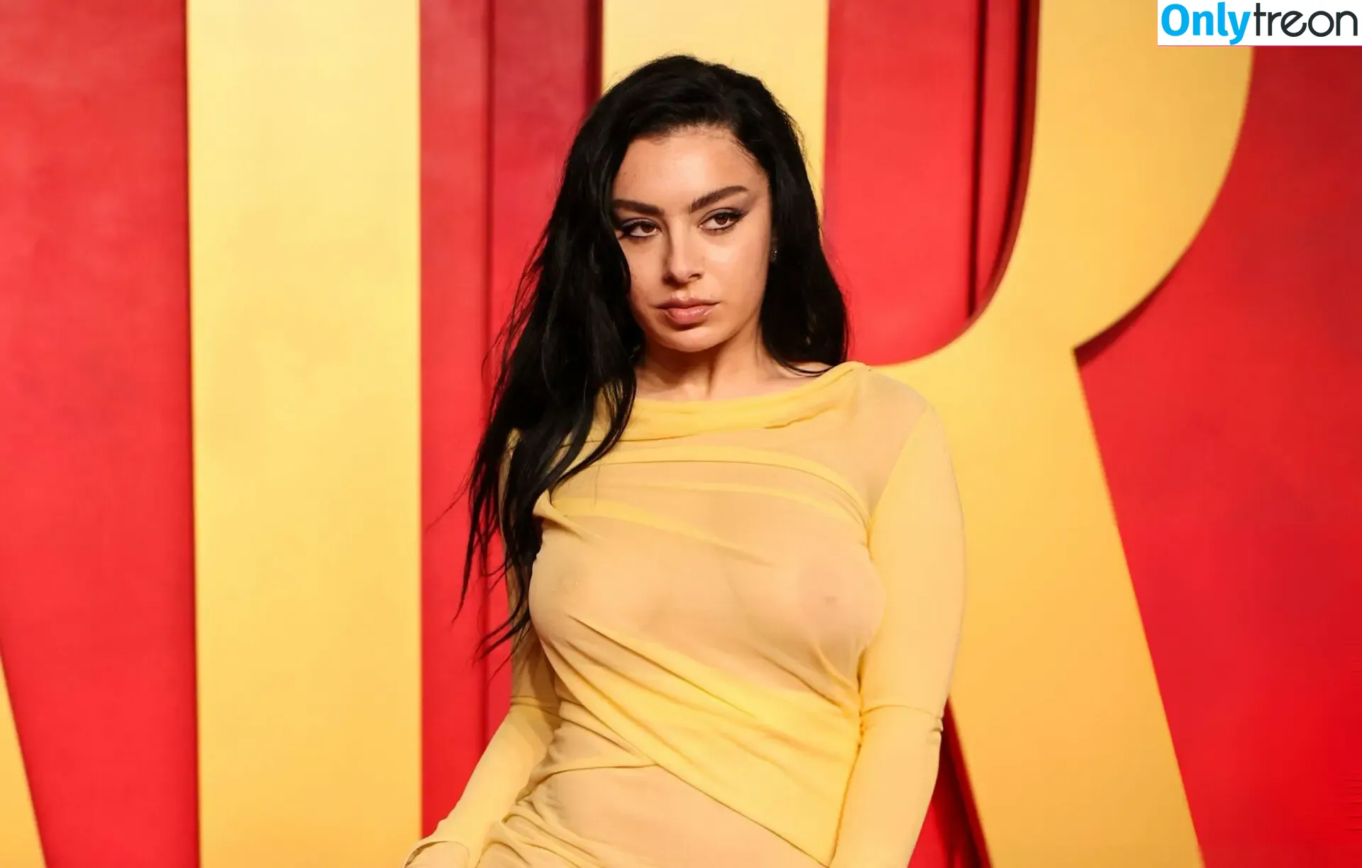 Charli XCX nude photo #2031 (charli_xcx / charlignarly)