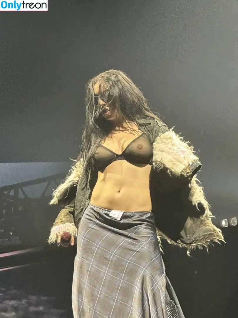Charli XCX nude photo #2084 (charli_xcx / charlignarly)