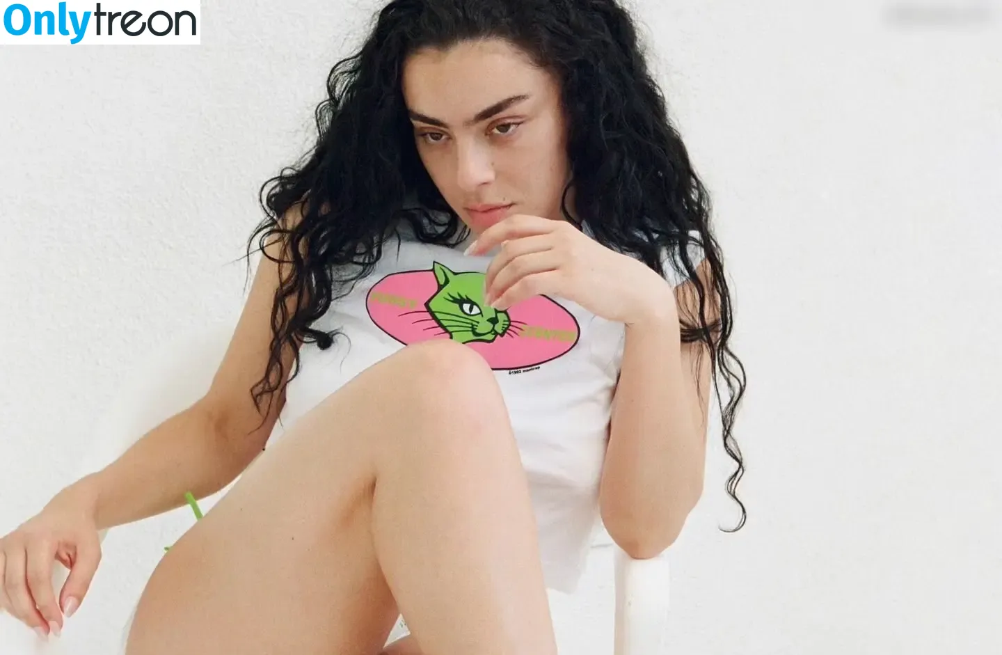 Charli XCX nude photo #2249 (charli_xcx / charlignarly)