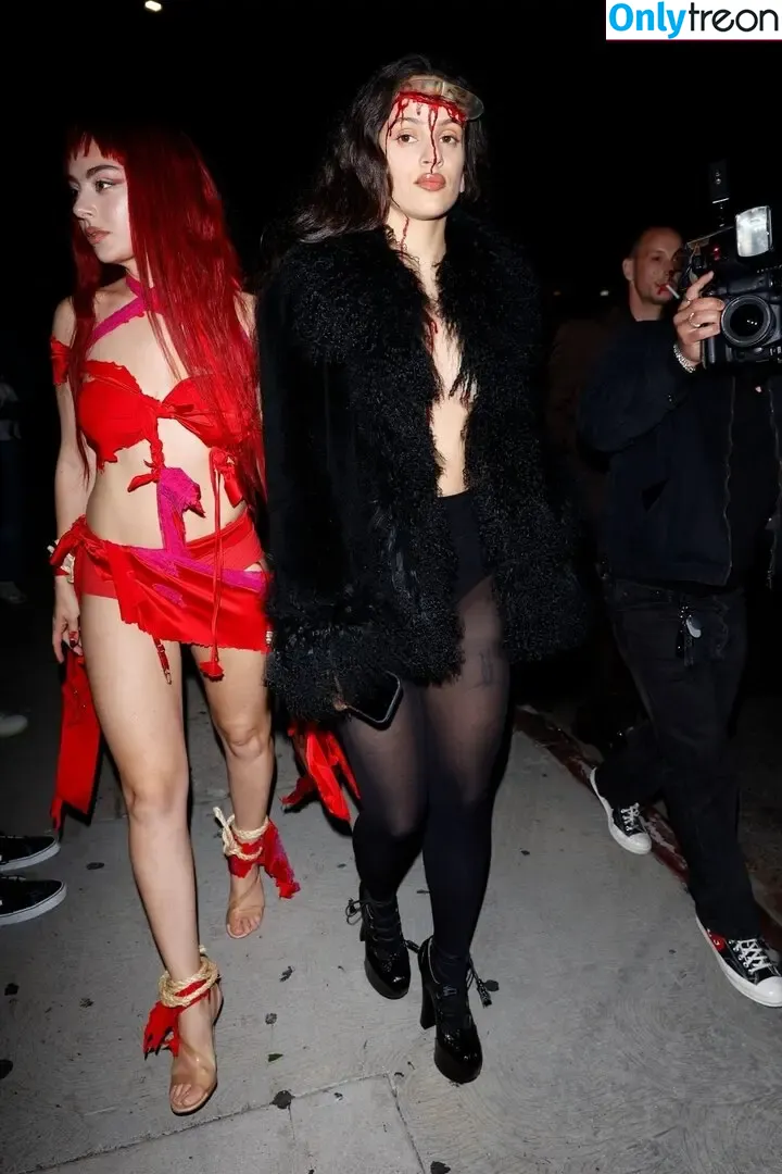 Charli XCX nude photo #2297 (charli_xcx / charlignarly)