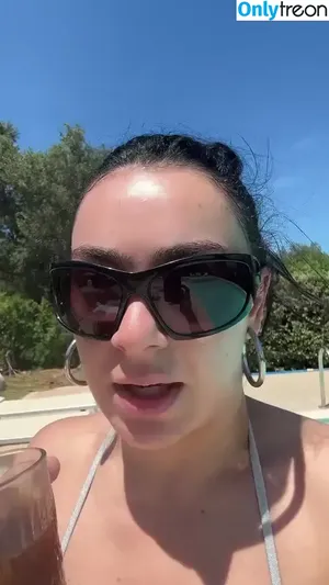 Charli XCX / charli_xcx / charlignarly nude photo #3395