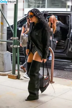 Charli XCX / charli_xcx / charlignarly nude photo #3407