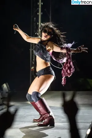 Charli XCX / charli_xcx / charlignarly nude photo #3427