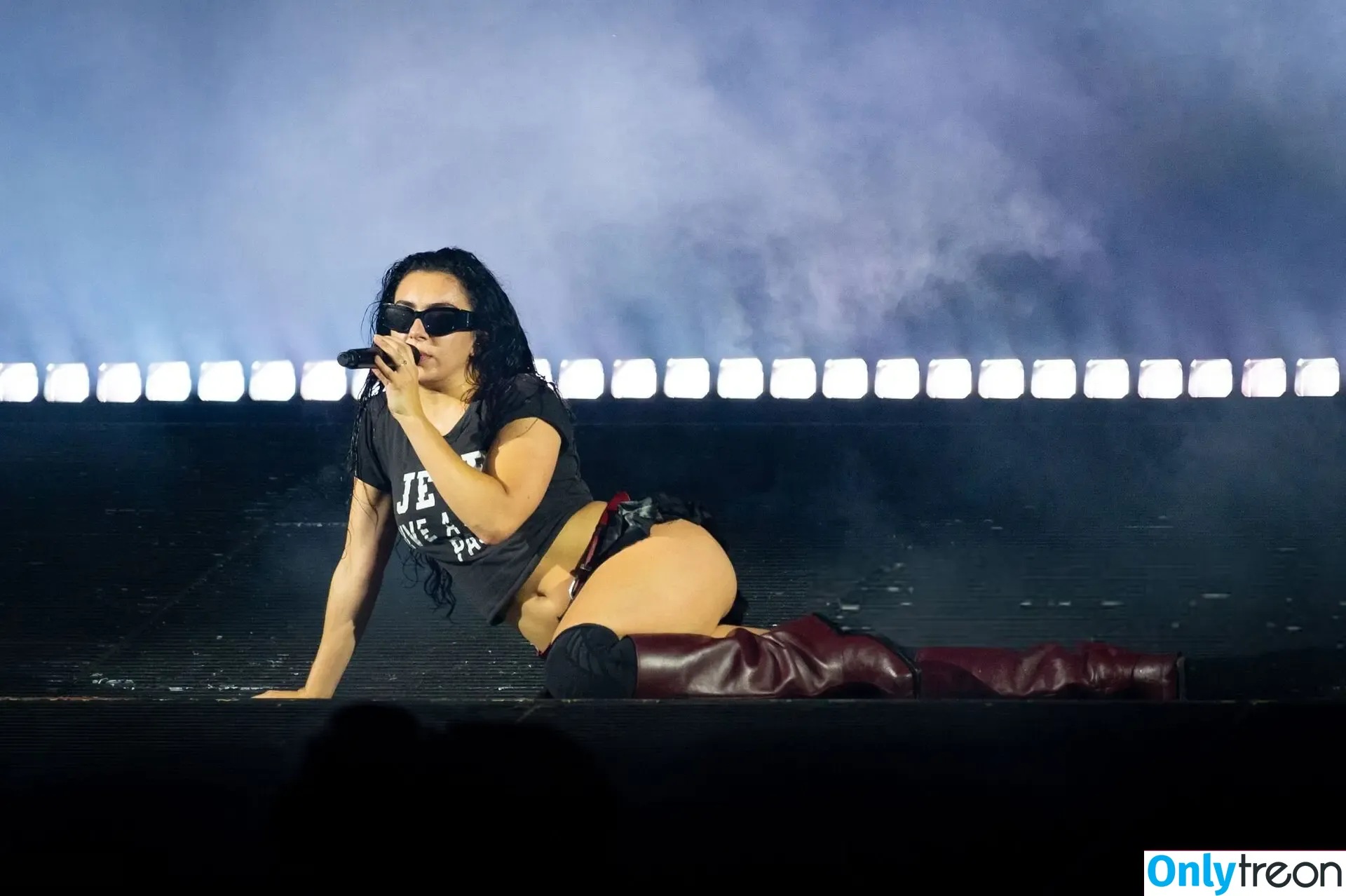 Charli XCX nude photo #3467 (charli_xcx / charlignarly)
