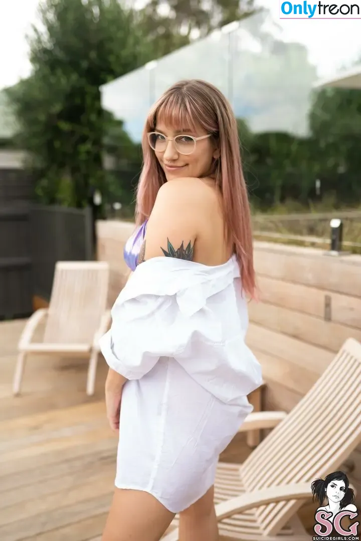 CharlieWebb nude photo #0004 (CharlotteWebb / CwebbySG / anyuser)