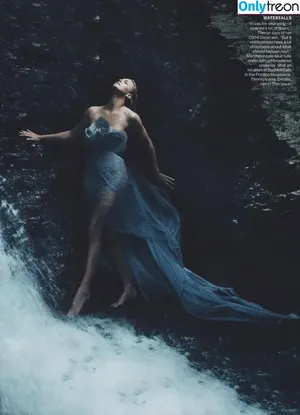Charlize Theron / CharlizeAfrica nude photo #0581