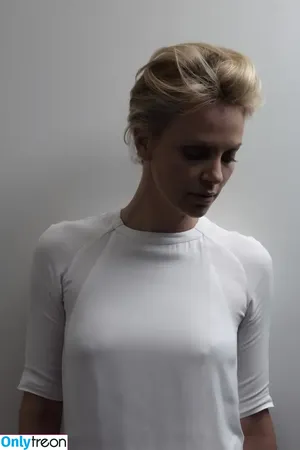 Charlize Theron / CharlizeAfrica nude photo #0618