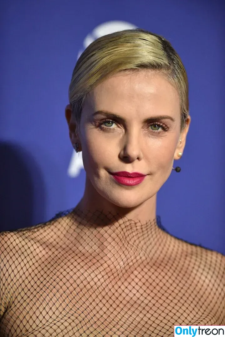 Charlize Theron nude photo #0222 (CharlizeAfrica)