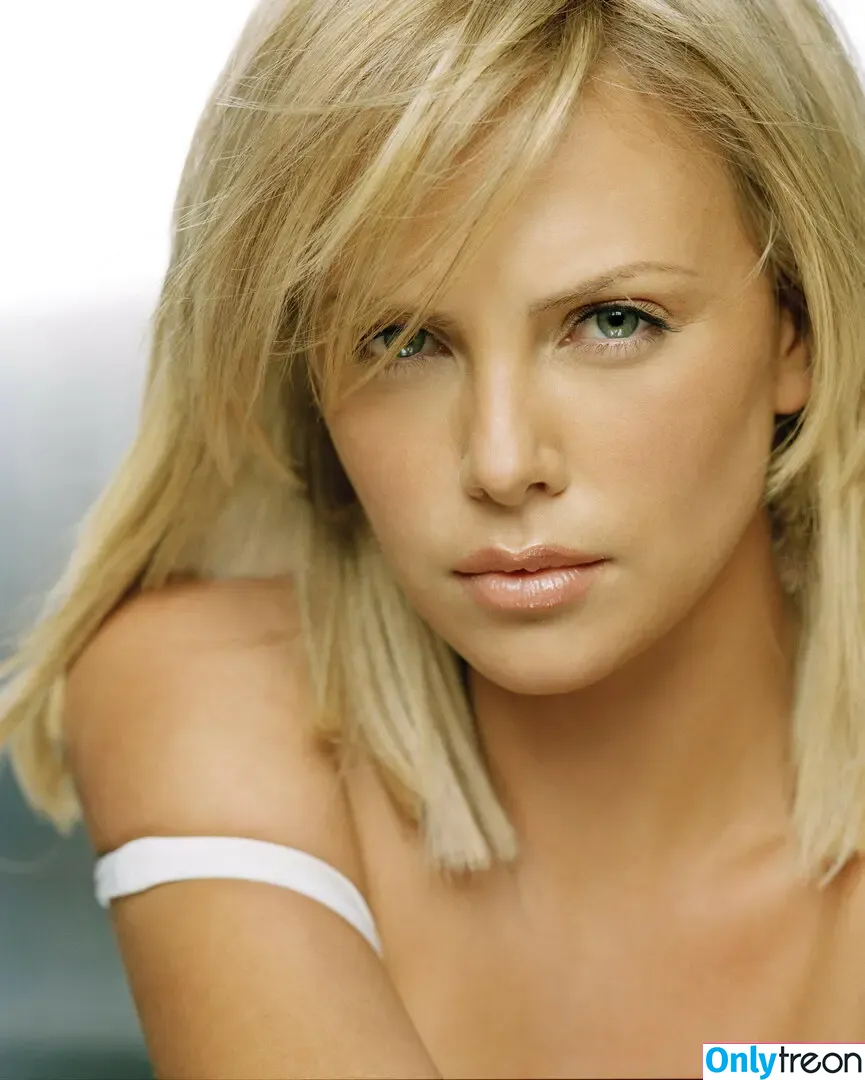 Charlize Theron nude photo #0478 (CharlizeAfrica)