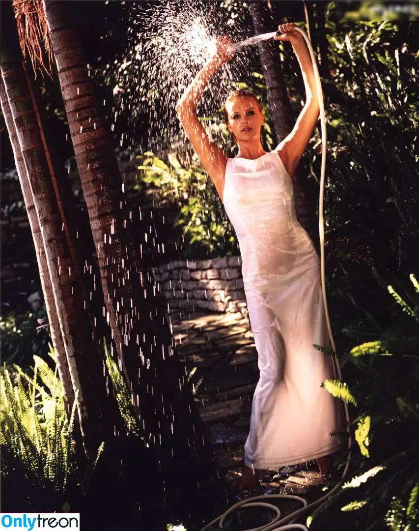 Charlize Theron nude photo #0518 (CharlizeAfrica)