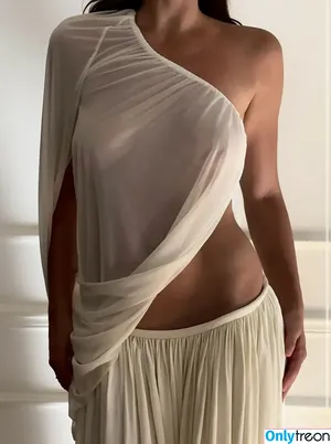 Charlotte Argyrou / char_argyrou nude photo #0007