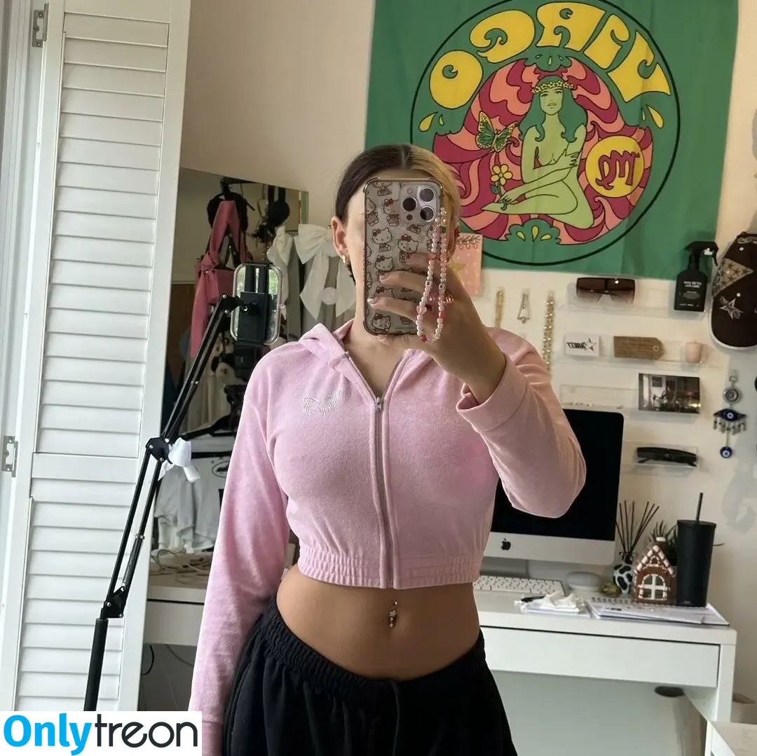 Charlotte Browning nude photo #0038 (charlotte.browning)