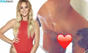 Charlotte Crosby / charlottegshore nude photo #0083