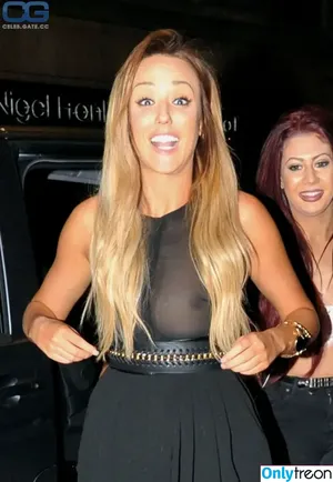 Charlotte Crosby / charlottegshore nude photo #0084