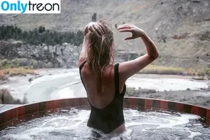 Charlotte De Witte / Techno DJ / cdwnation / charlottedewittemusic nude photo #0006