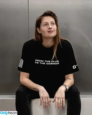 Charlotte De Witte / Techno DJ / cdwnation / charlottedewittemusic nude photo #0034
