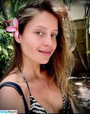 Charlotte De Witte / Techno DJ / cdwnation / charlottedewittemusic nude photo #0073