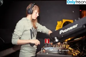 Charlotte De Witte / Techno DJ / cdwnation / charlottedewittemusic nude photo #0099
