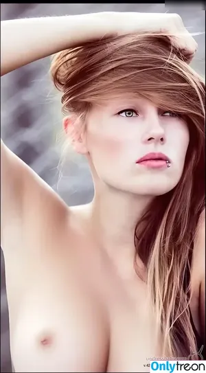 Charlotte De Witte / Techno DJ / cdwnation / charlottedewittemusic nude photo #0129
