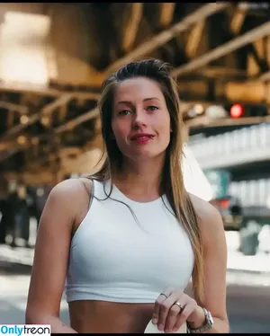 Charlotte De Witte / Techno DJ / cdwnation / charlottedewittemusic nude photo #0160