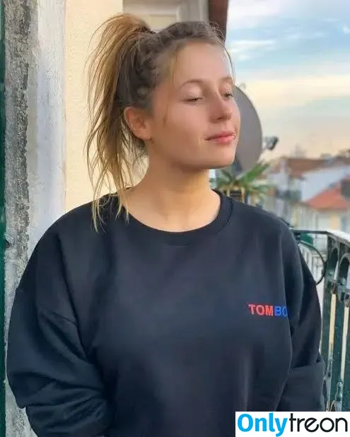 Charlotte De Witte nude photo #0074 (Techno DJ / cdwnation / charlottedewittemusic)