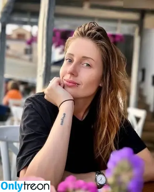 Charlotte De Witte nude photo #0079 (Techno DJ / cdwnation / charlottedewittemusic)