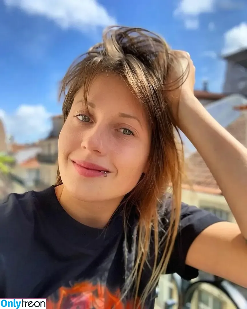 Charlotte De Witte nude photo #0116 (Techno DJ / cdwnation / charlottedewittemusic)