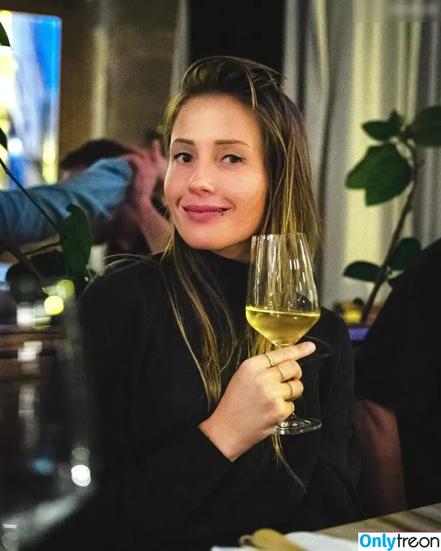Charlotte De Witte nude photo #0147 (Techno DJ / cdwnation / charlottedewittemusic)