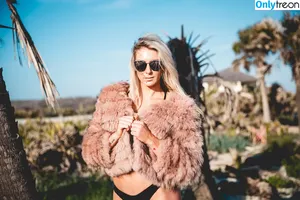 Charlotte Flair / WWE / charlottewwe nude photo #0942