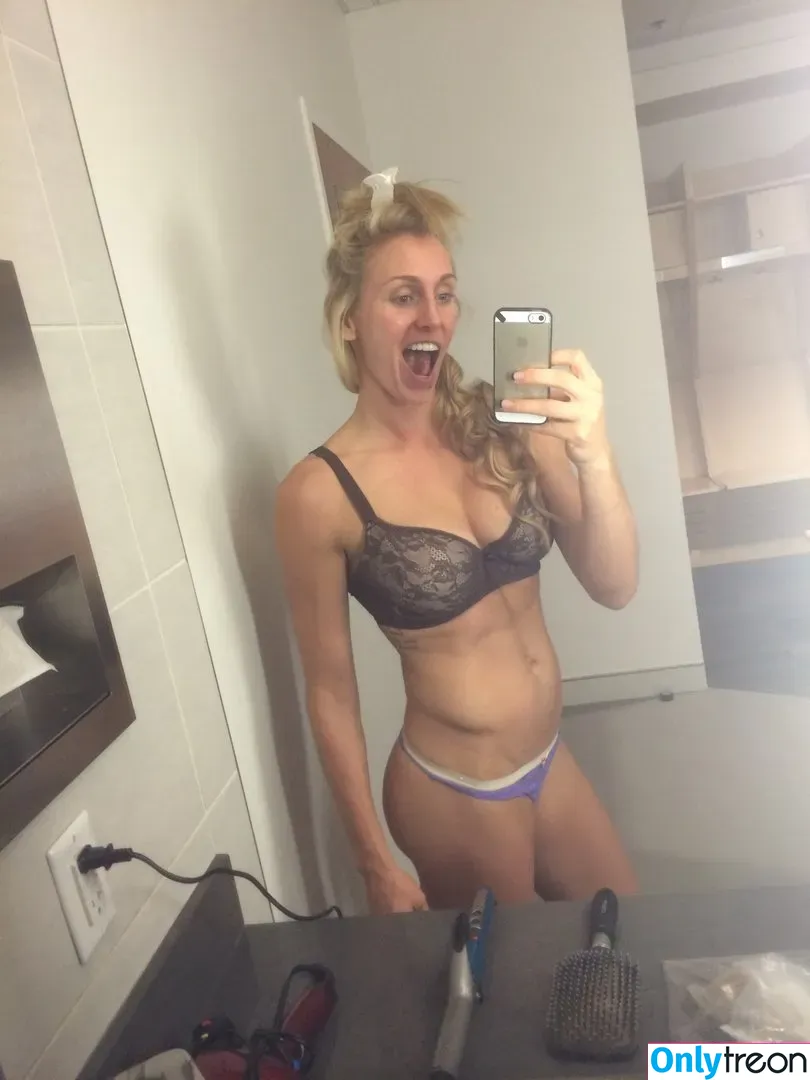 Charlotte Flair nude photo #0010 (WWE / charlottewwe)