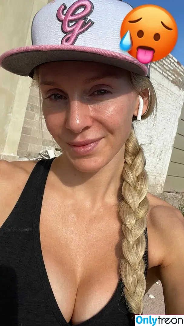 Charlotte Flair nude photo #0067 (WWE / charlottewwe)