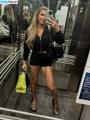 Charlotte Flair / WWE / charlottewwe nude photo #1065